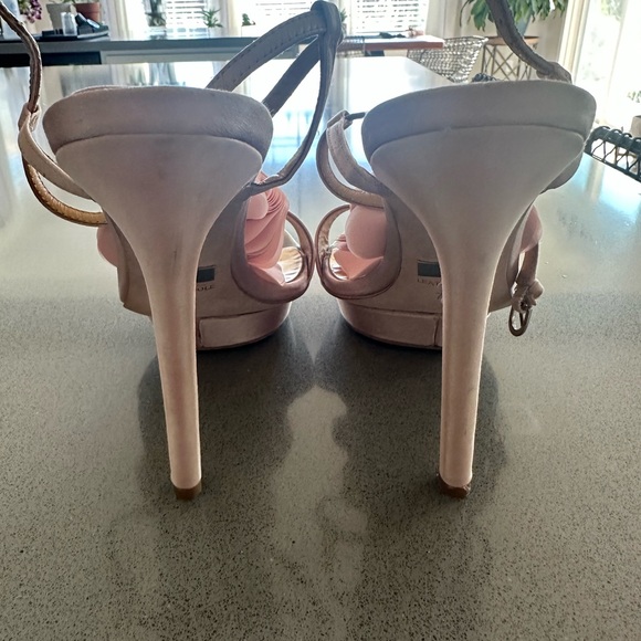 Badgley Mischka Floral Rose Silk Platform Heels - Picture 5 of 9